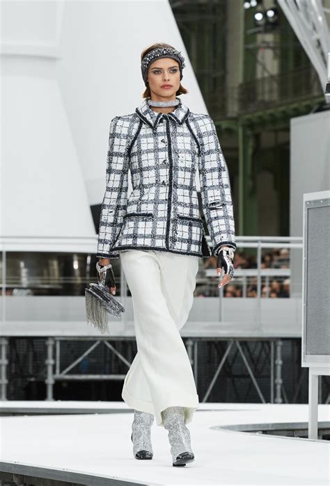 collezione chanel autunno inverno 2017|CHANEL Autunno Inverno 2017.